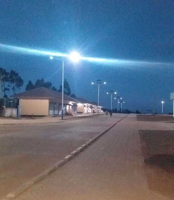 安顺市非洲科特迪瓦太阳能路灯工程